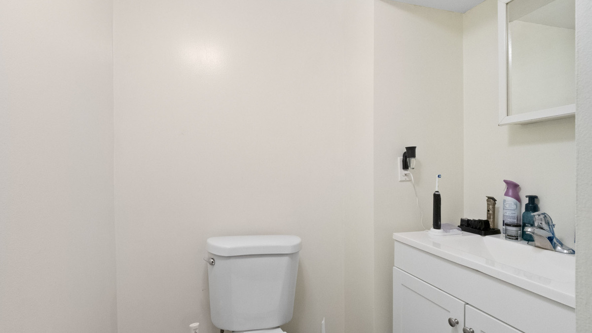 bathroom lower level  thumbnail